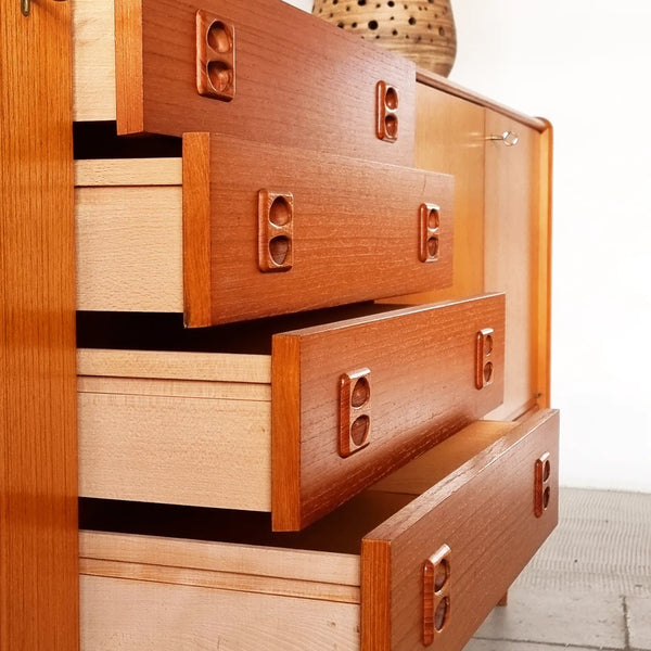 § Mid-century Scandinavian Sideboard