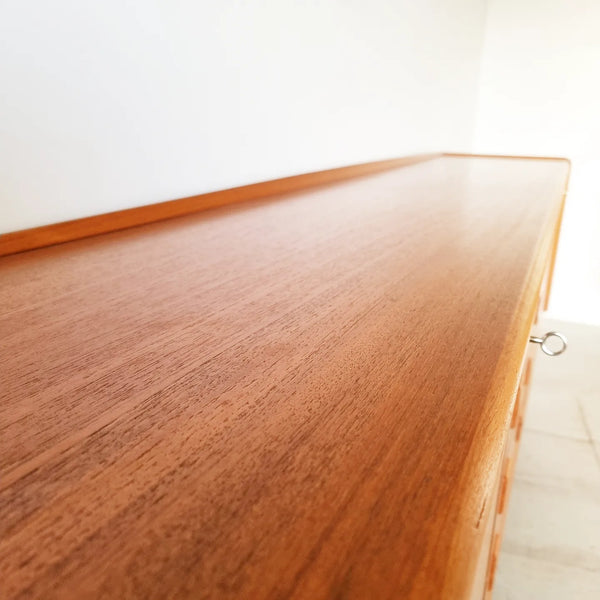 § Mid-century Scandinavian Sideboard