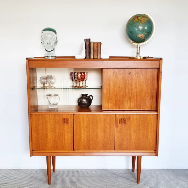 §Mid-century Scandinavian Highboard /Bar Cabinet