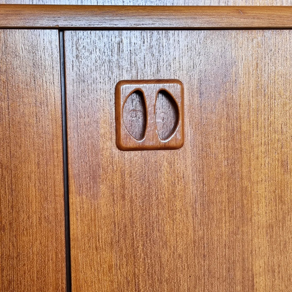 §Mid-century Scandinavian Highboard /Bar Cabinet