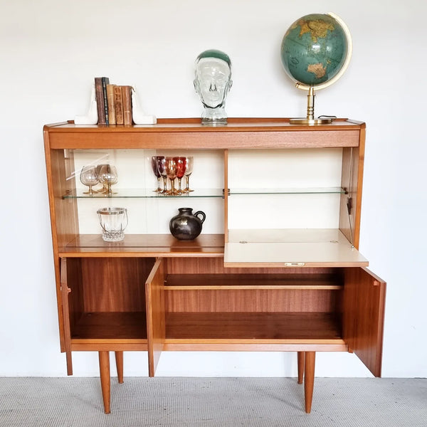 §Mid-century Scandinavian Highboard /Bar Cabinet