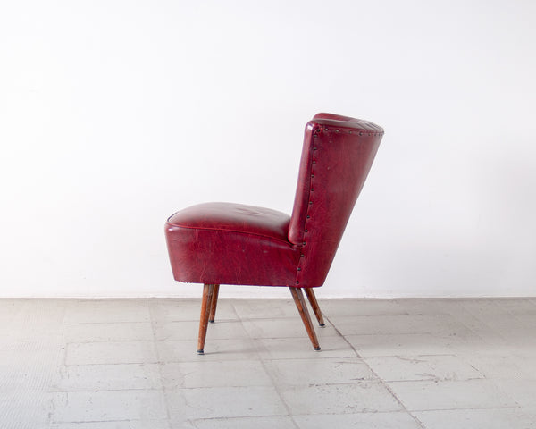 § Burgundy Vinyl Cocktail Chair